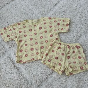 Indy & Pippa Butter Yellow Shells Daydreamer